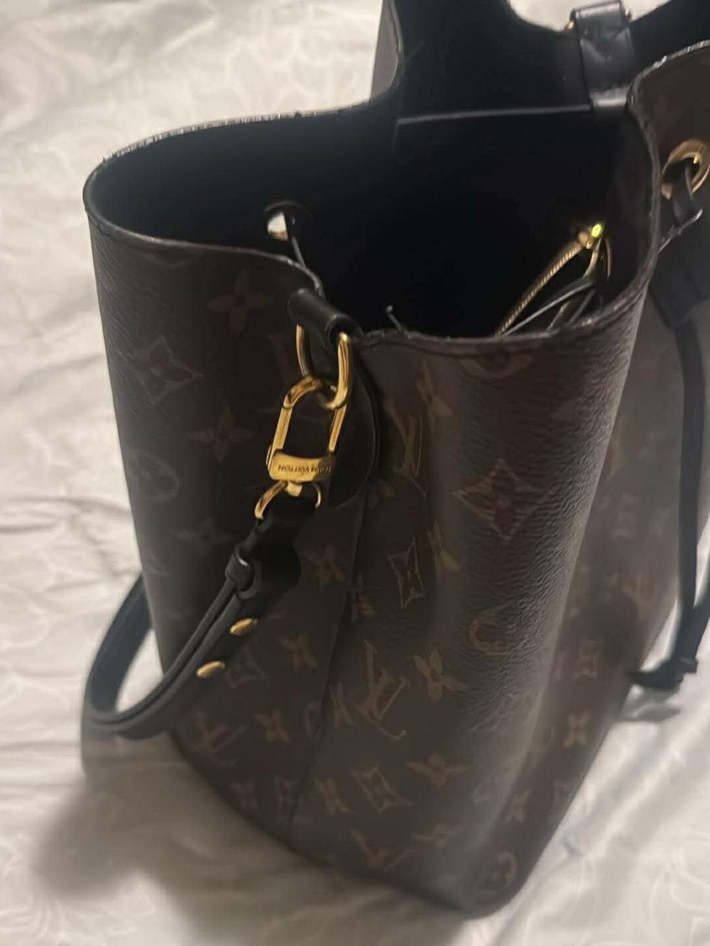 LV Monogram Neonoe Bucket Bag - Picture 5 of 6